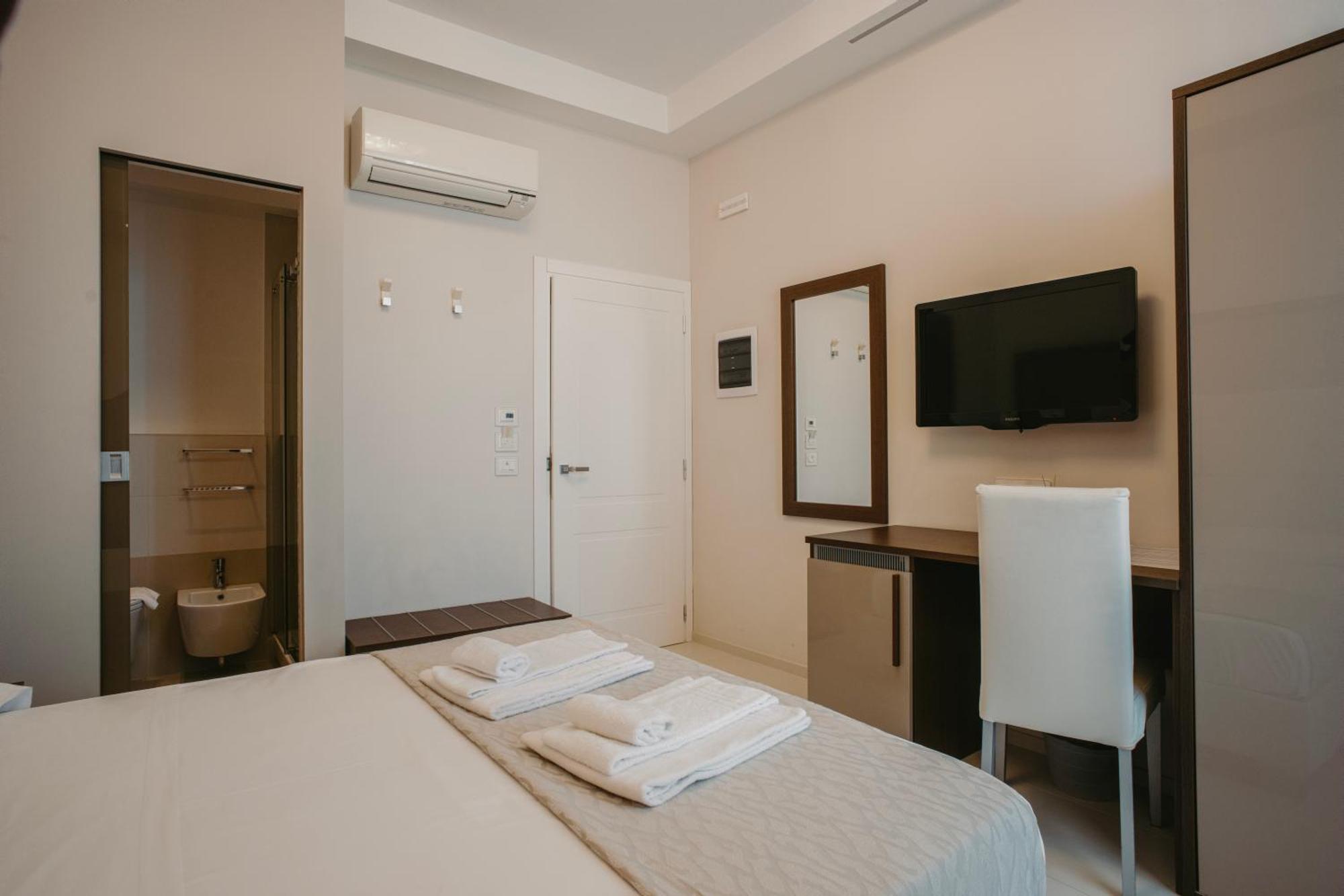 Hotel Baia Marina 滨海库普拉 外观 照片