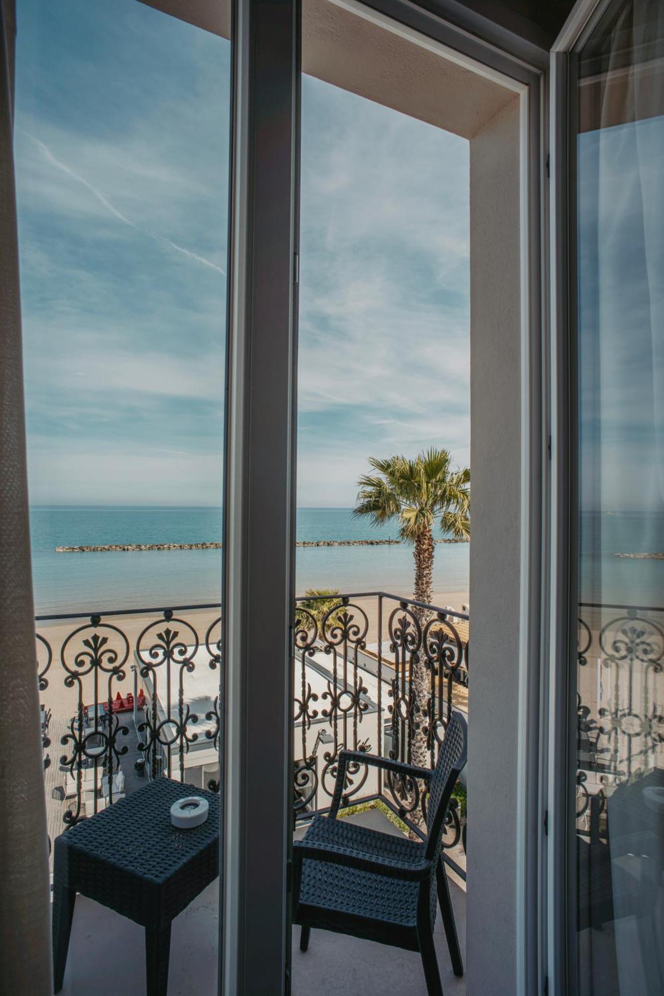 Hotel Baia Marina 滨海库普拉 外观 照片