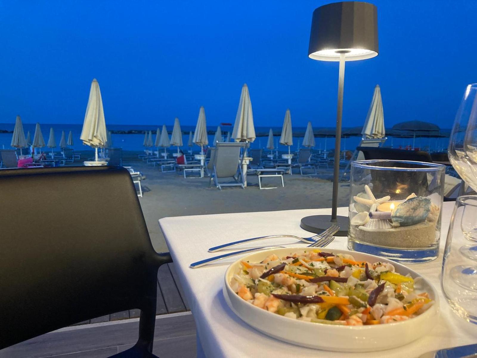 Hotel Baia Marina 滨海库普拉 外观 照片