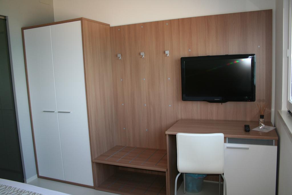 Hotel Baia Marina 滨海库普拉 外观 照片
