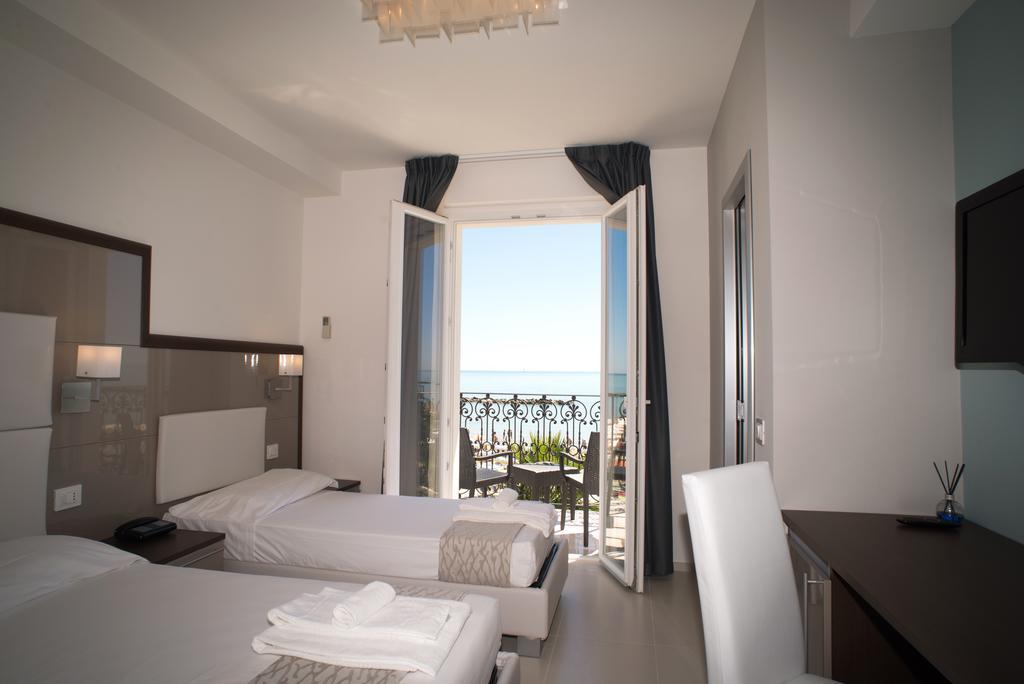 Hotel Baia Marina 滨海库普拉 外观 照片