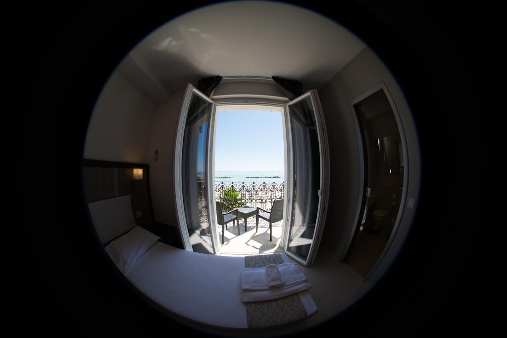 Hotel Baia Marina 滨海库普拉 外观 照片